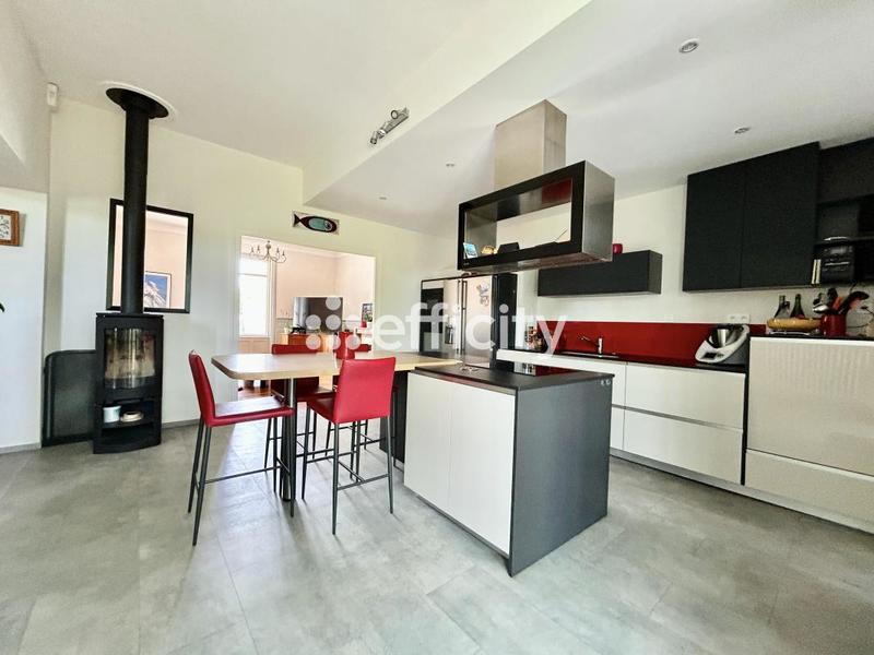 Maison - 158 m² - 5 pièces