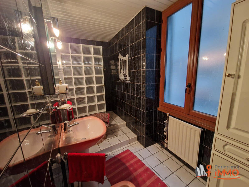 Appartement - 98 m² - 3 pièces