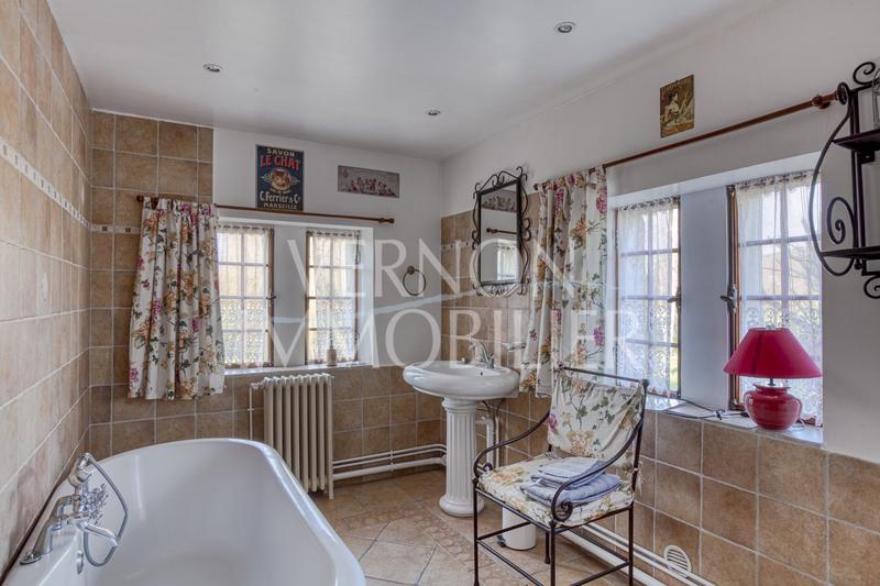 Maison - 375 m² - 12 pièces