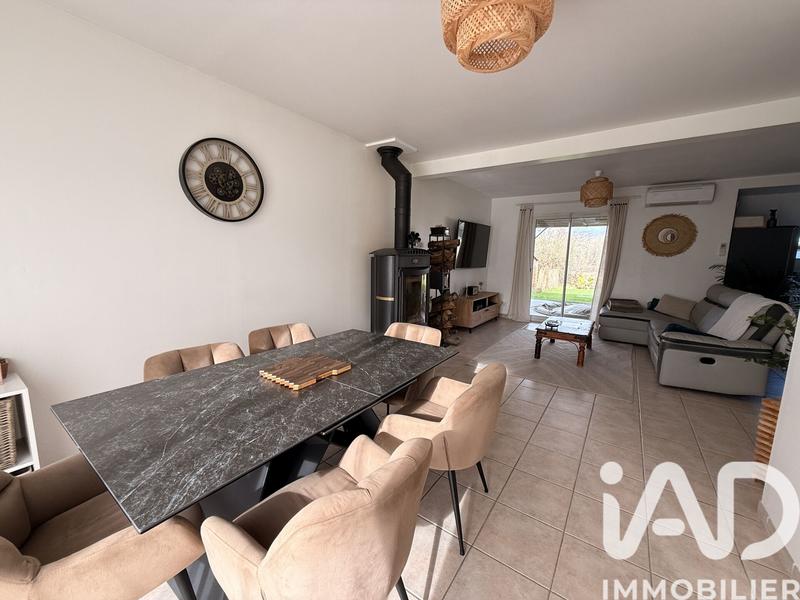 Maison - 95 m² - 5 pièces