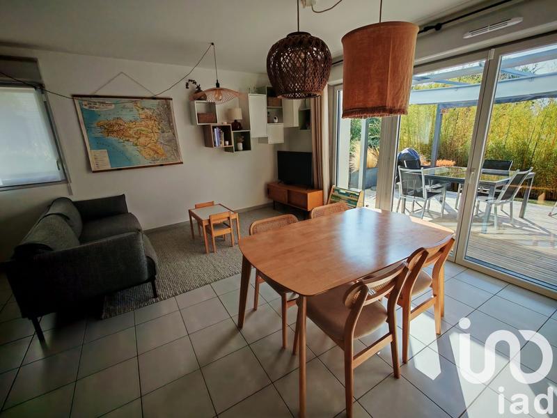 Maison - 95 m² - 5 pièces