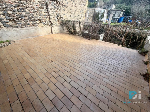 Maison de village - 80 m² - 4 pièces