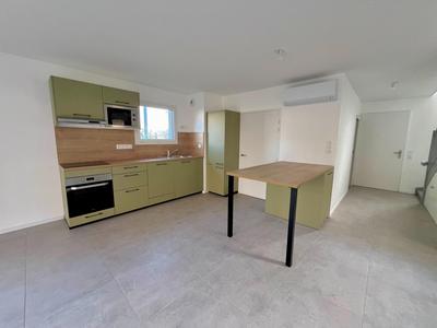 Maison - 102 m² - 4 pièces