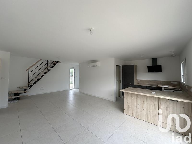 Maison - 94 m² - 5 pièces