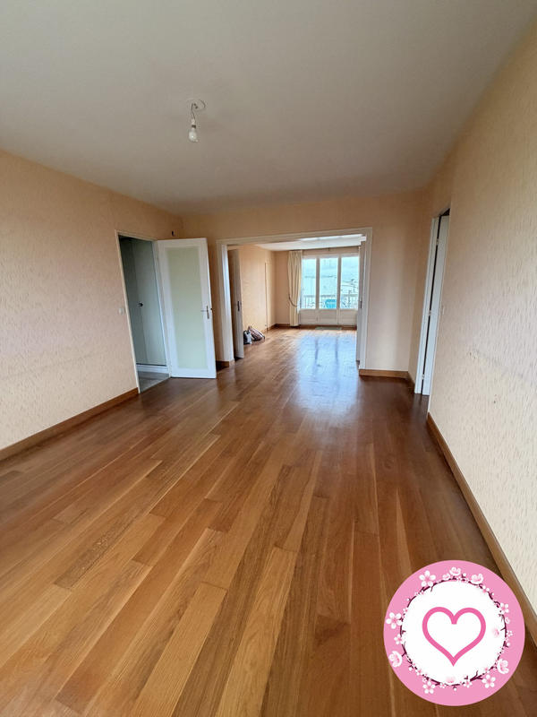 Appartement - 83 m² - 4 pièces