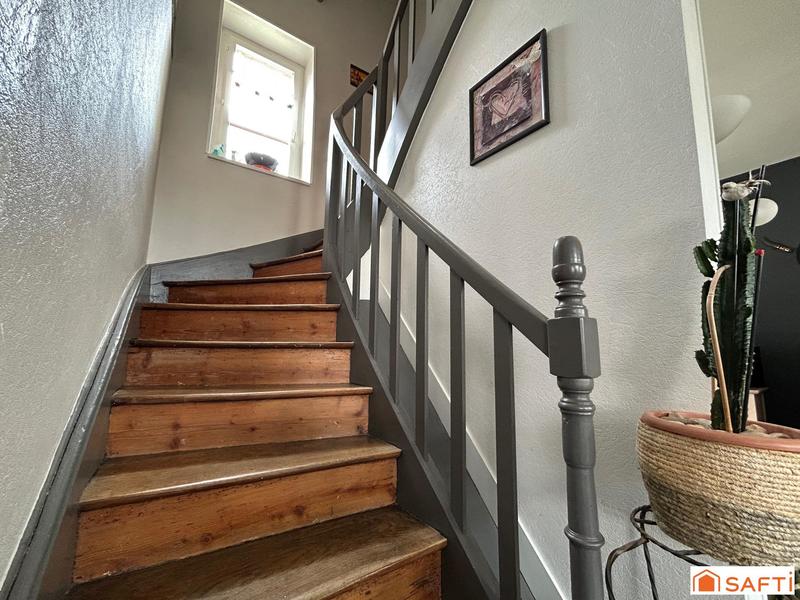 Maison - 170 m² - 10 pièces