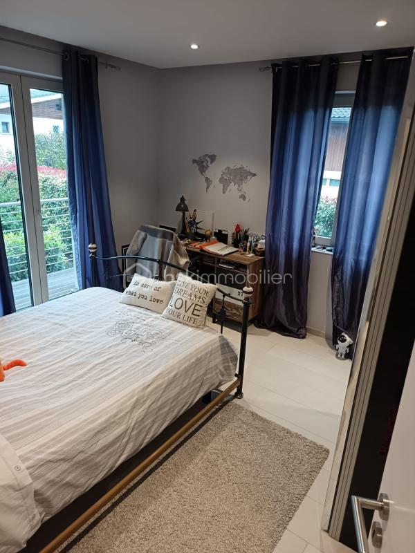 Maison - 190 m² - 8 pièces