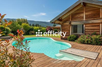 Maison de bois - 200 m² - 5 pièces