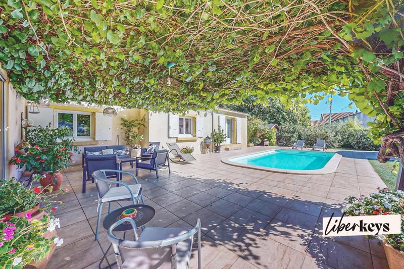 Propriété - 169 m² - 5 pièces