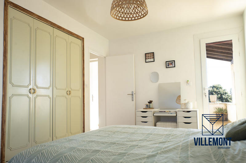 Maison - 210 m² - 9 pièces