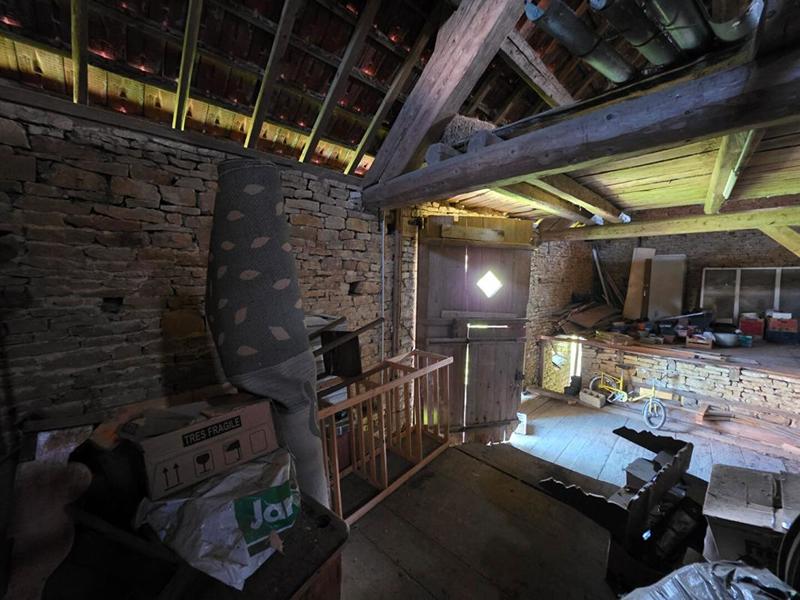 Maison - 270 m² - 1 pièce