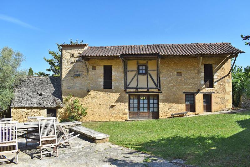 Maison - 403 m² - 18 pièces