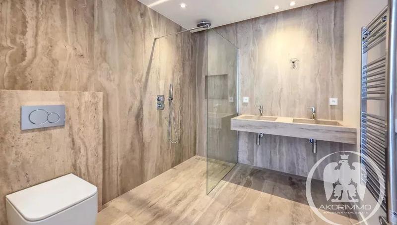 Villa - 238 m² - 5 pièces