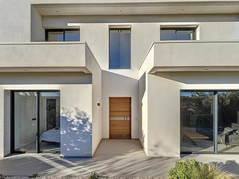 Villa - 180 m² - 6 pièces