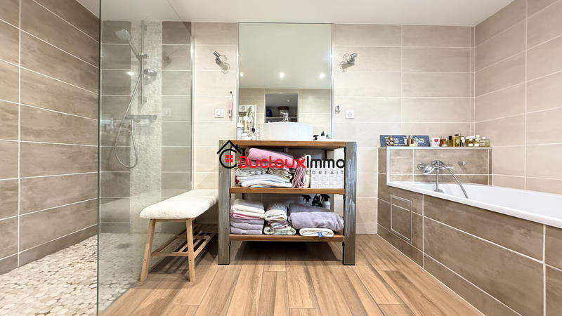 Maison - 146 m² - 6 pièces