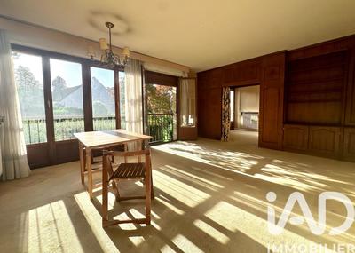 Appartement - 100 m² - 4 pièces