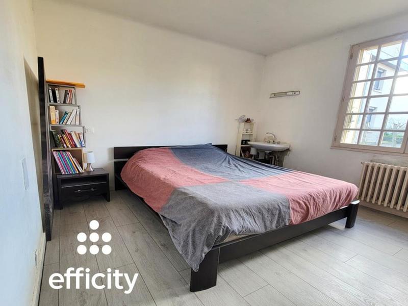 Maison - 186 m² - 8 pièces