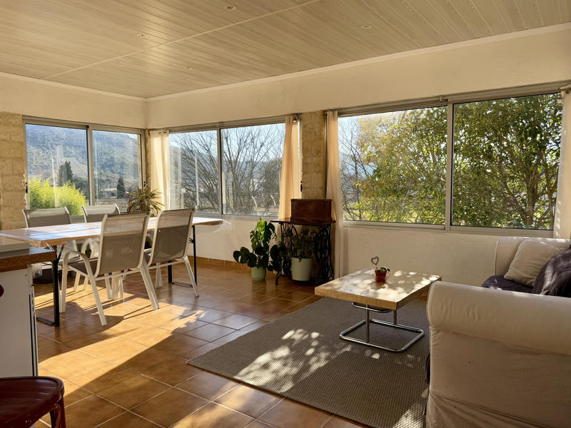 Maison - 180 m² - 6 pièces