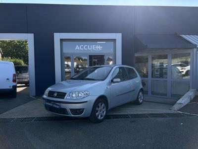 Fiat Punto 1.2 16v 80cv Emotion + Attelage