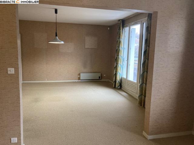Appartement - 84 m² - 3 pièces