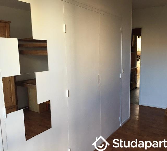 Chambre - 12 m² - 1 pièce