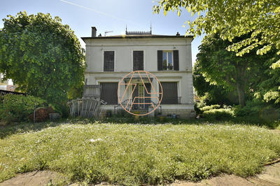 Maison - 152 m² - 7 pièces