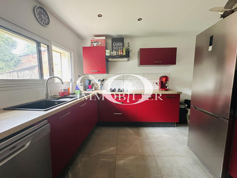 Maison - 90 m² - 4 pièces