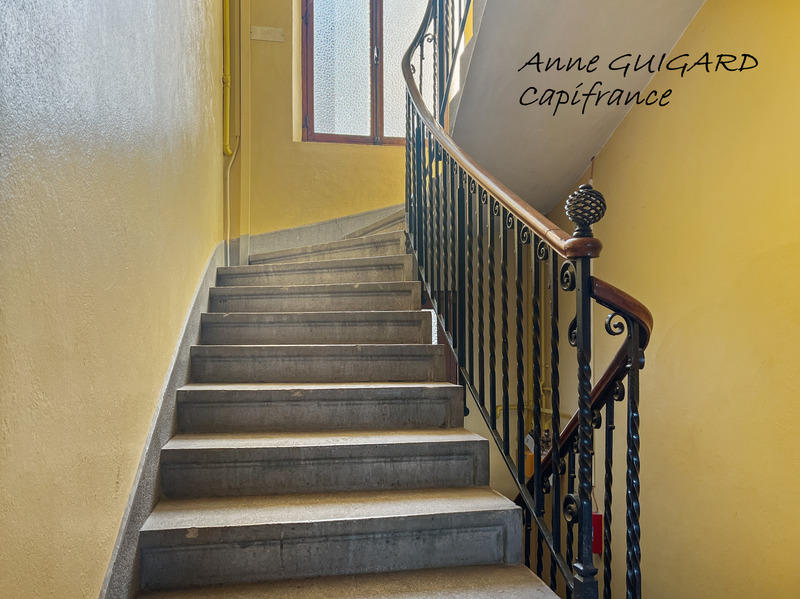 Appartement ancien - 92 m² - 4 pièces