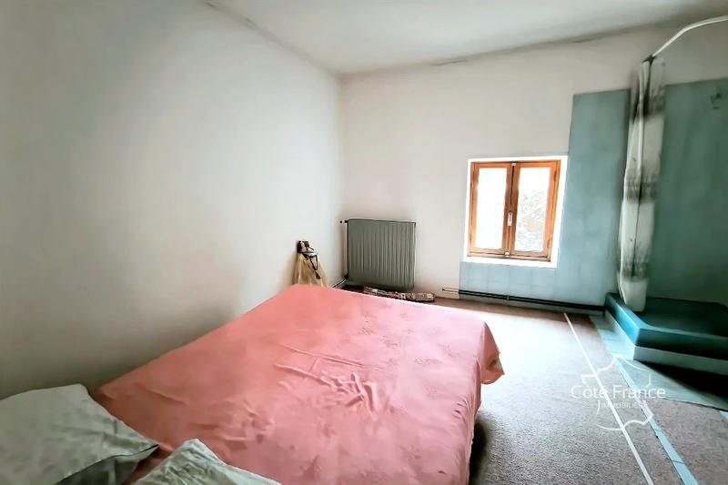 Maison de village - 96 m² - 2 pièces