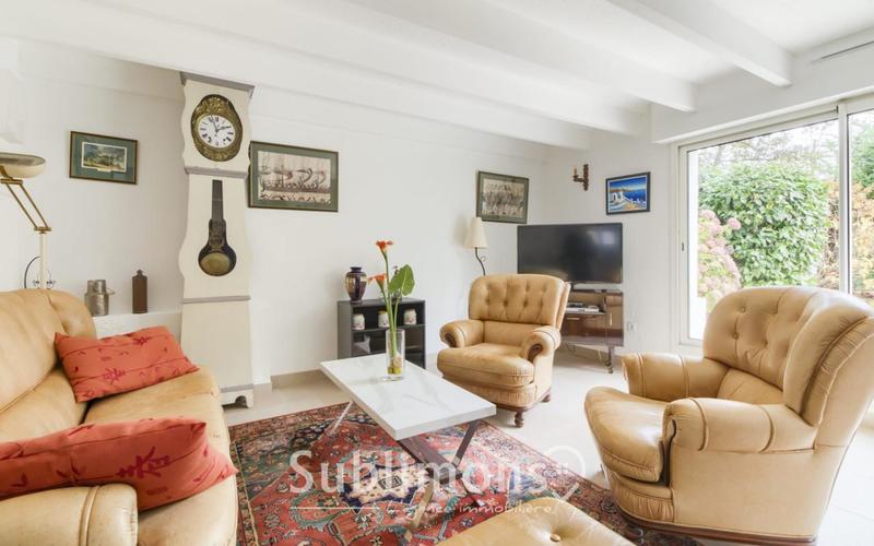 Maison - 206 m² - 4 pièces