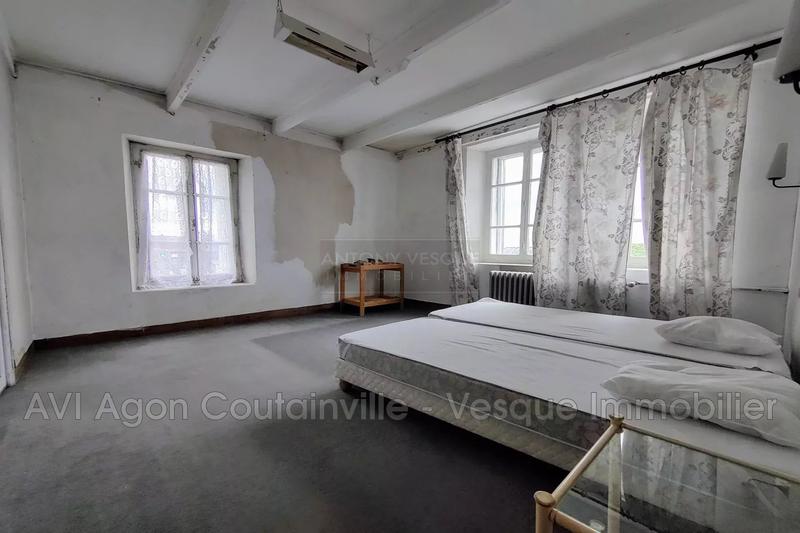 Maison - 215 m² - 7 pièces