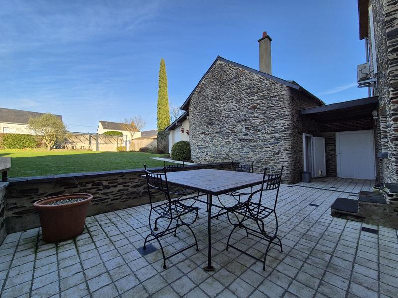 Maison ancienne - 158 m² - 9 pièces