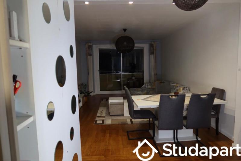 Chambre - 13 m² - 1 pièce