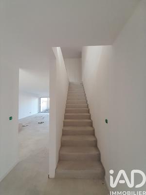 Maison - 159 m² - 5 pièces