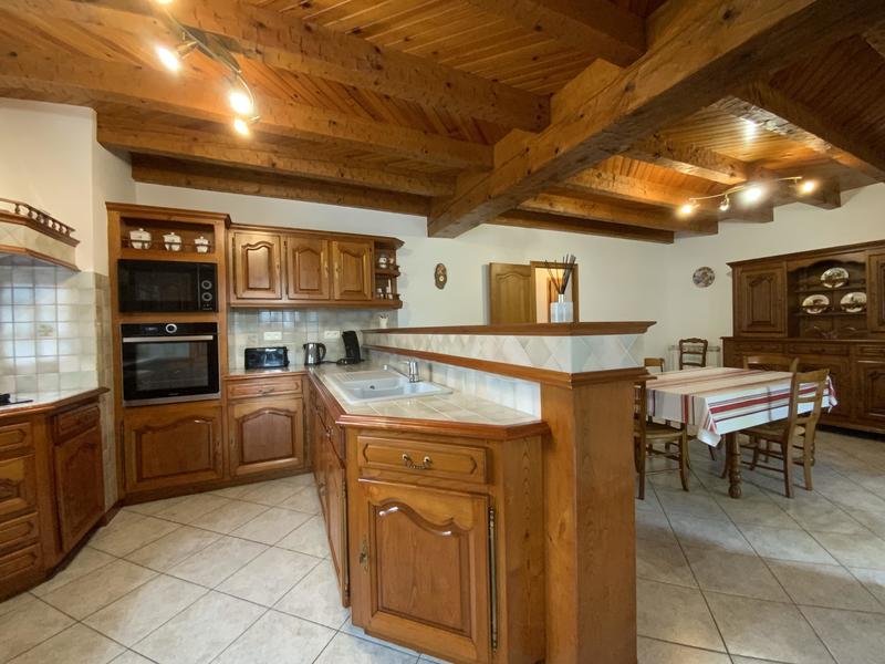 Maison traditionnelle - 167 m² - 7 pièces