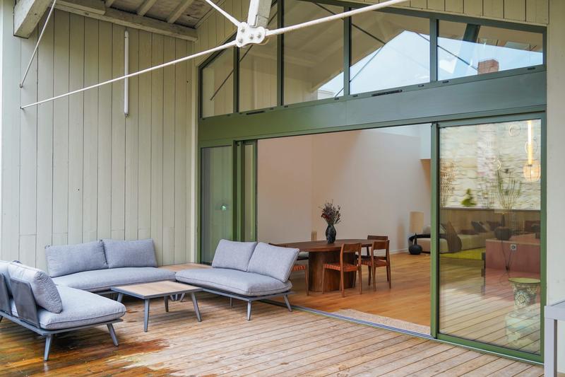 Appartement - 210 m² - 6 pièces