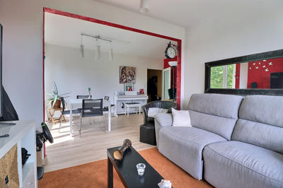 Appartement - 82 m² - 5 pièces