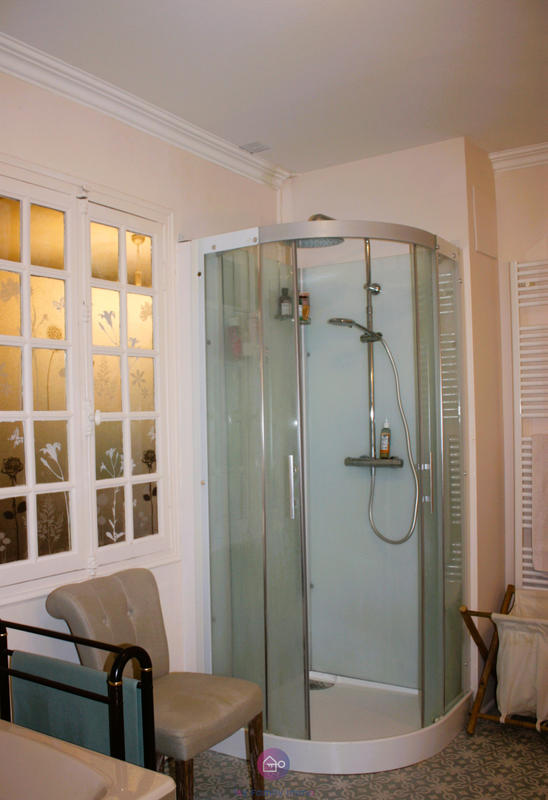 Maison - 390 m² - 11 pièces