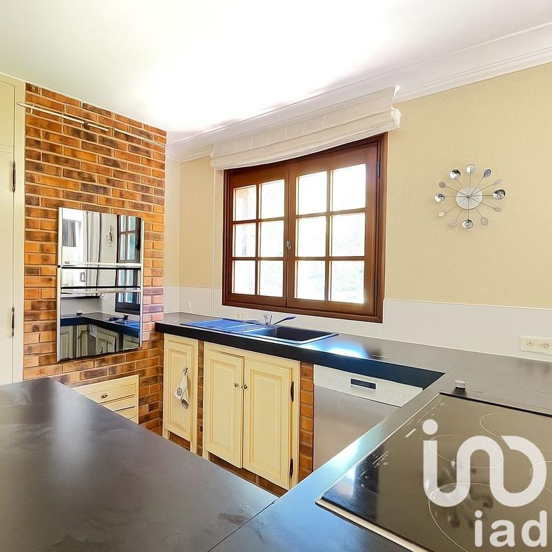 Maison - 274 m² - 7 pièces