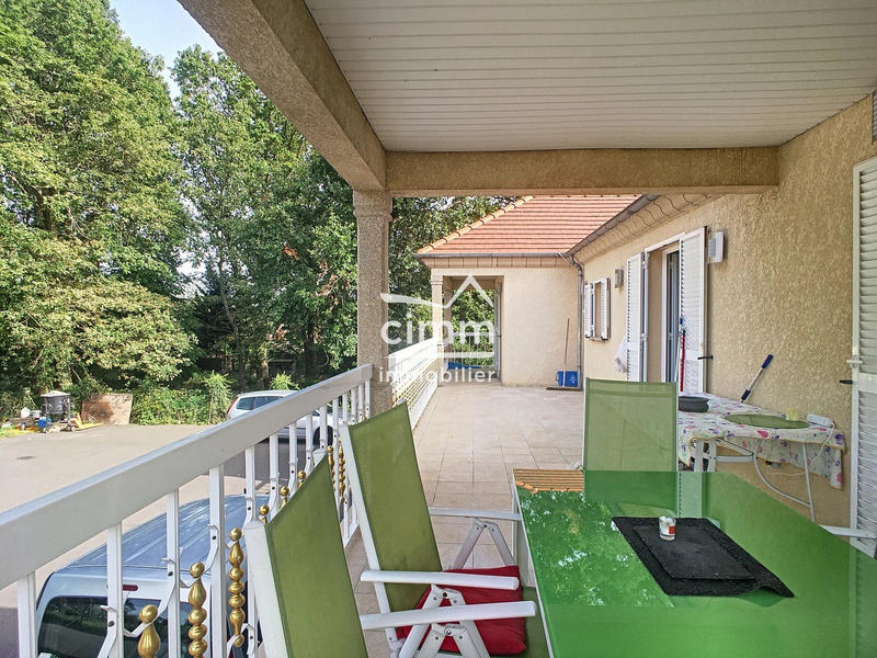 Maison - 194 m² - 6 pièces