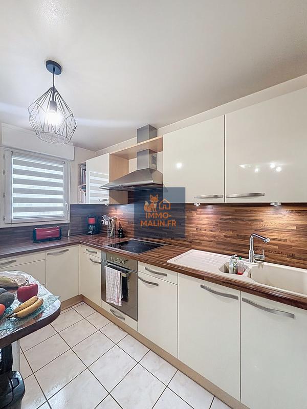 Appartement - 60 m² - 2 pièces