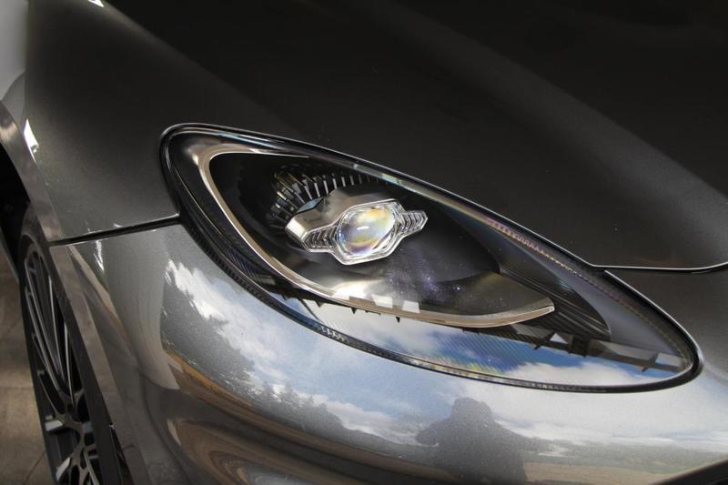 Aston Martin Dbx 707 4.0 Biturbo V8