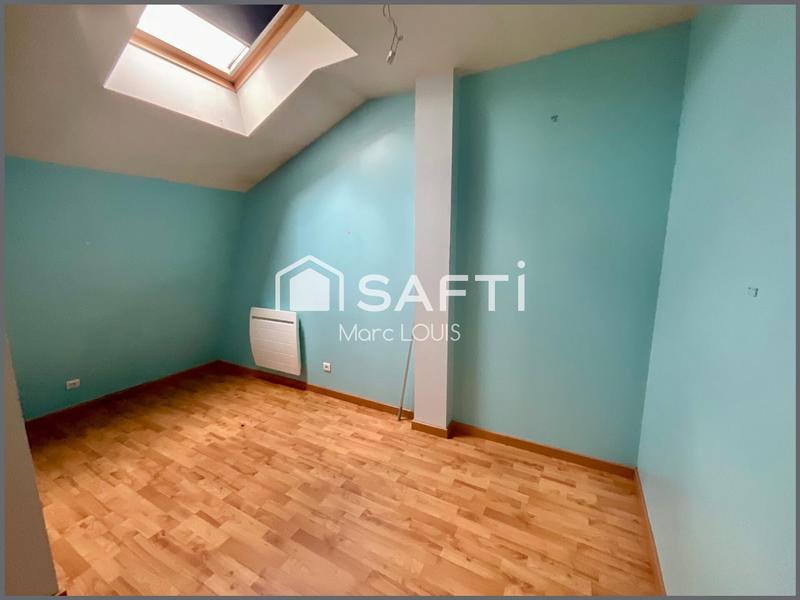 Maison - 220 m² - 8 pièces