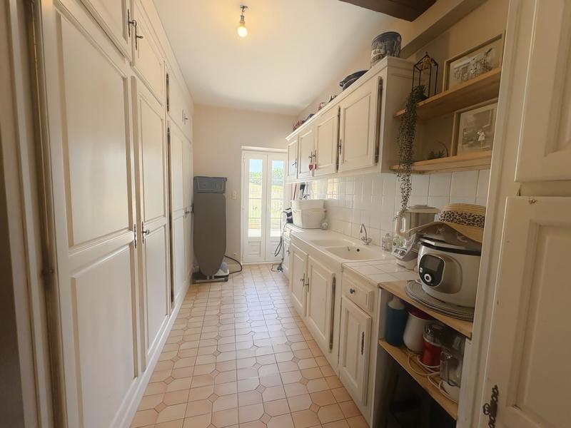 Maison de maîtres - 260 m² - 8 pièces