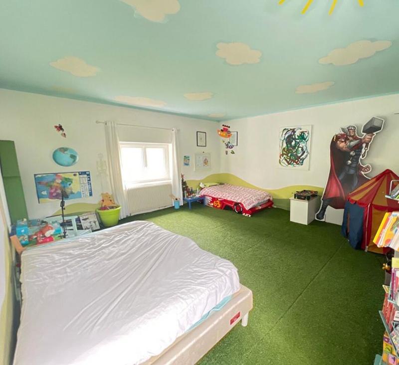 Maison - 180 m² - 5 pièces