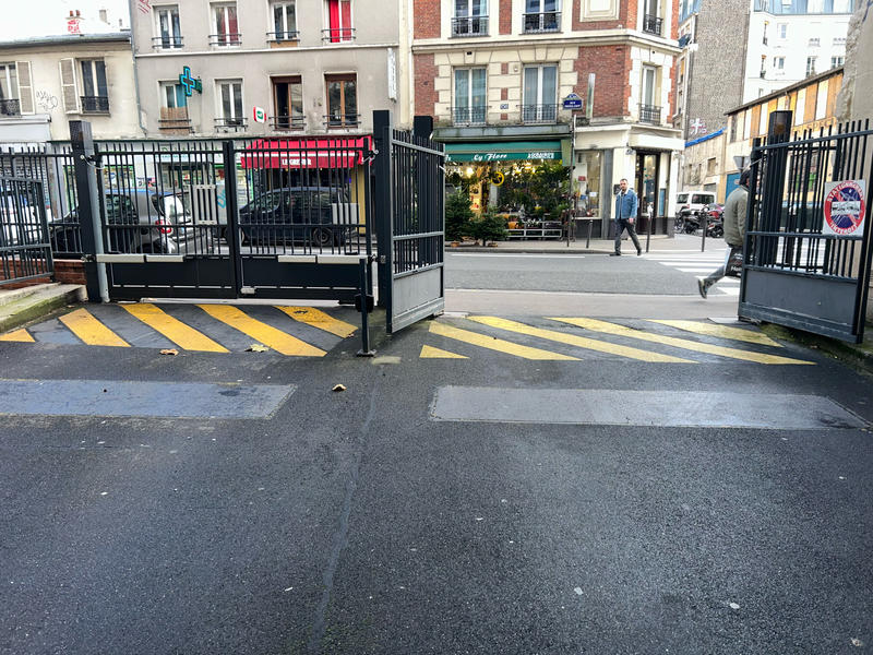 Parking / Garage - 11 m²