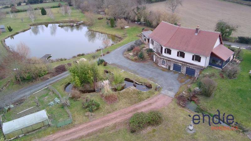 Manoir - 205 m² - 9 pièces