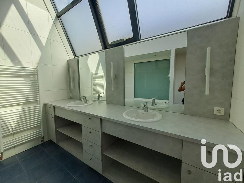 Loft - 160 m² - 7 pièces