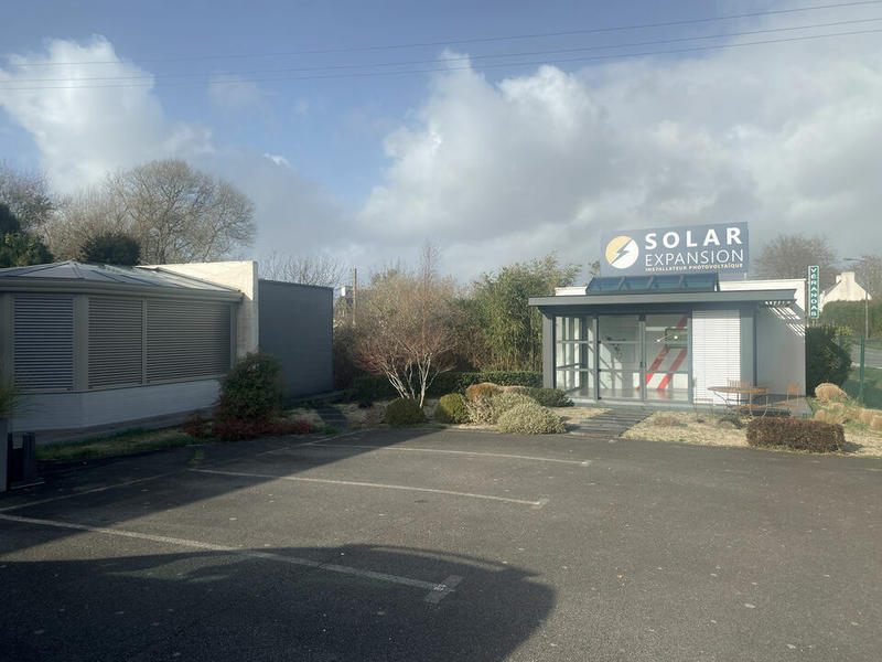 Local commercial - 136 m²