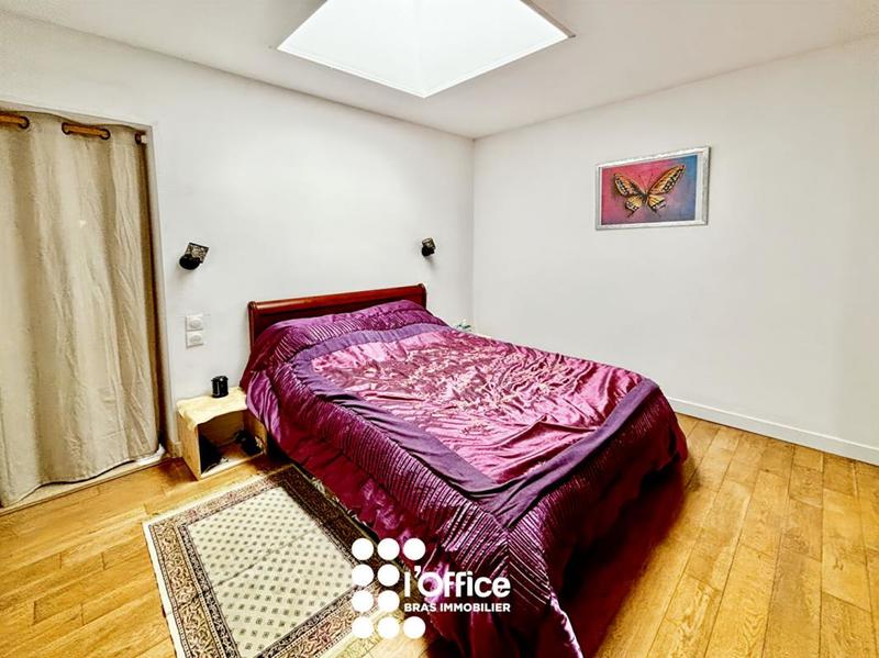 Maison - 184 m² - 6 pièces